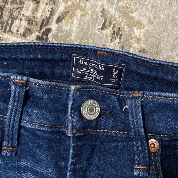 Abercrombie Simone High Rise Ankle - Picture 3 of 5